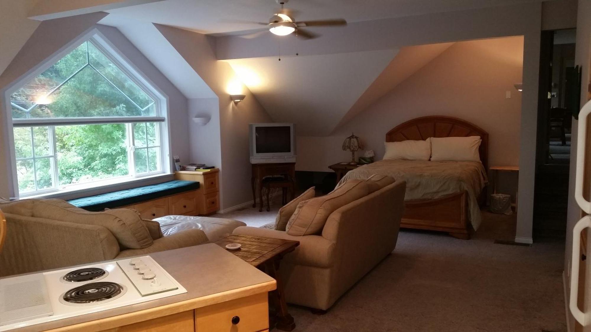 Hummingbird Guesthouse Port Alberni Room photo